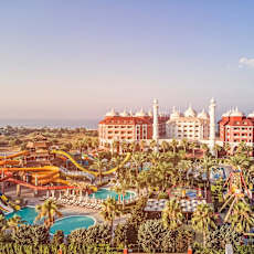 Royal Taj Mahal Hotel